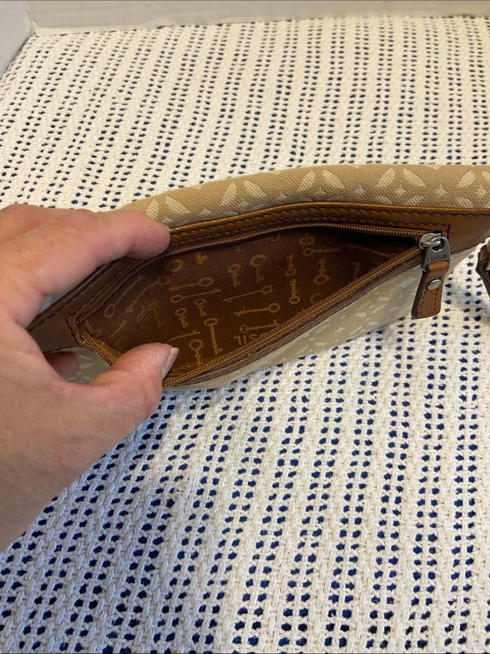 Fossil Marlow Signature wristlet jacquard canvas signature diamond pattern